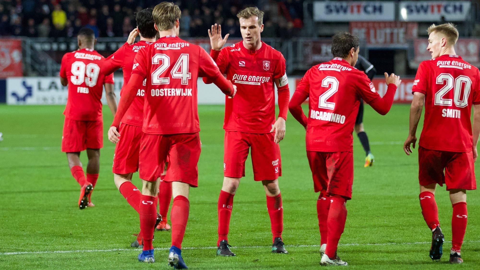 在激烈竞争 在激烈竞争