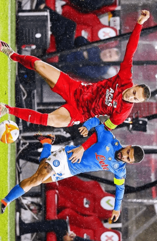 在客场对阵 在客场对阵