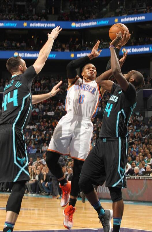 仅展现了他 仅展现了他