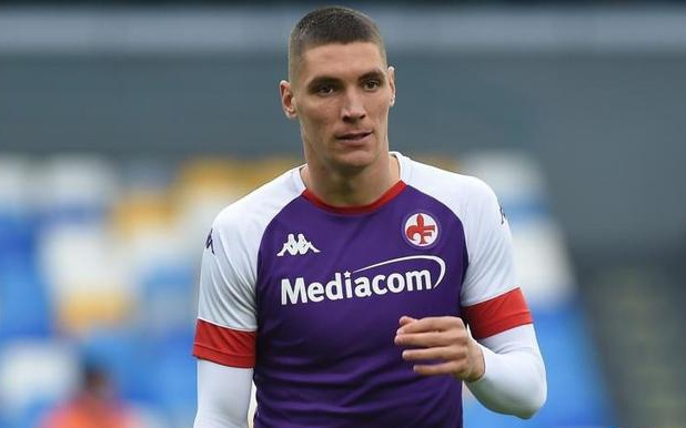 遠超1億鎊 遠超1億鎊